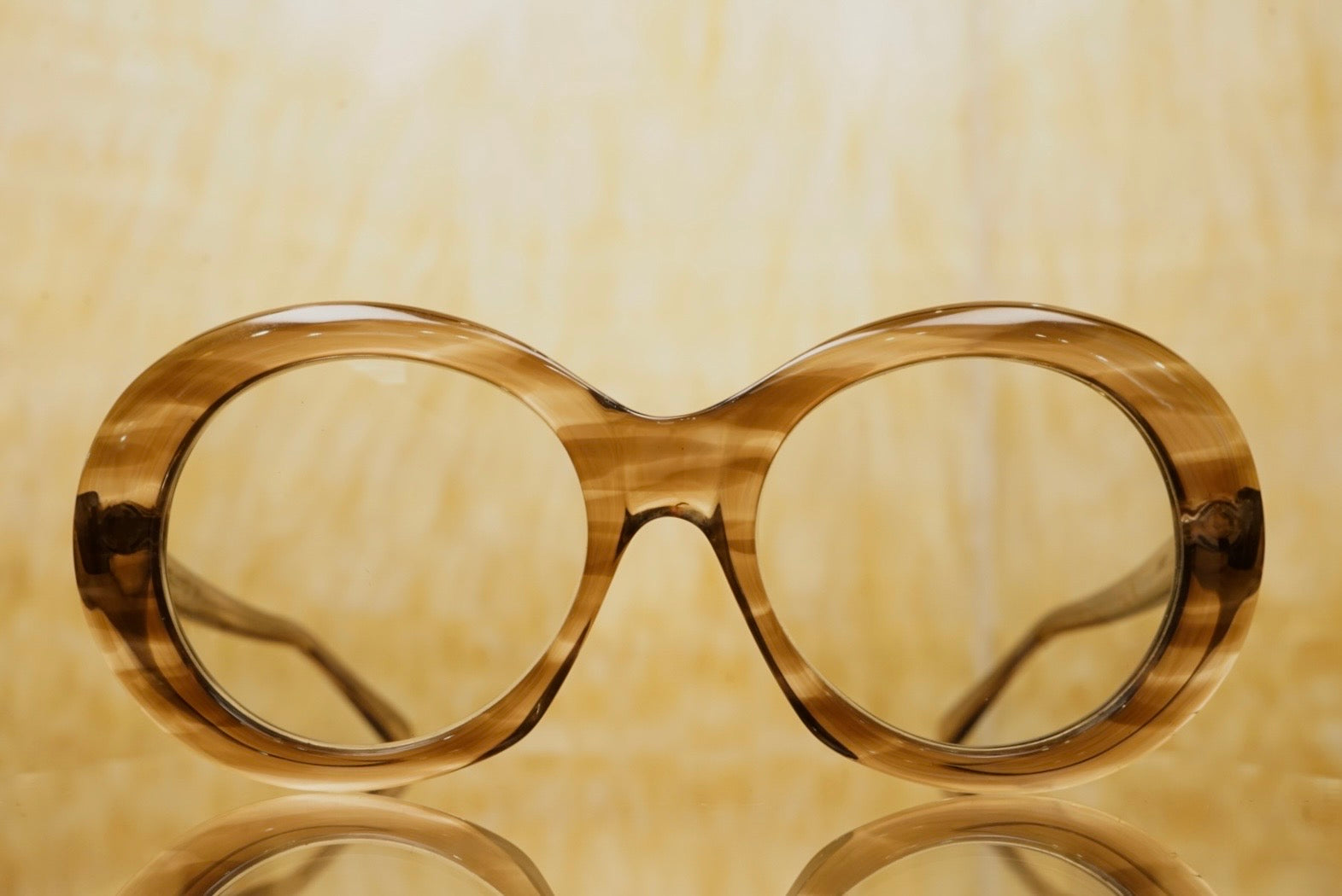 1970s OLIVER GOLDSMITH "AMY“