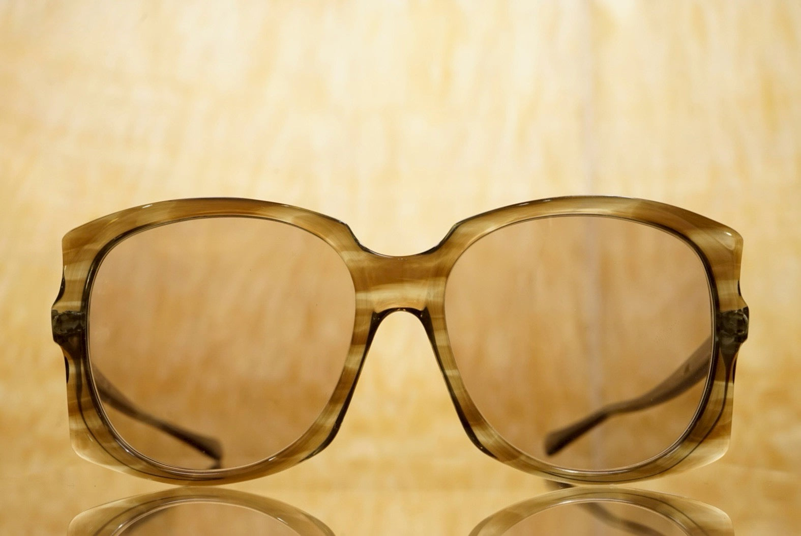 1970s OLIVER GOLDSMITH “JAN”