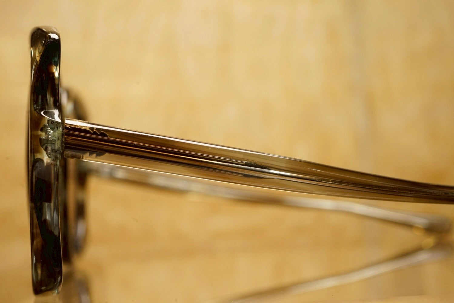 1970s OLIVER GOLDSMITH “JAN”