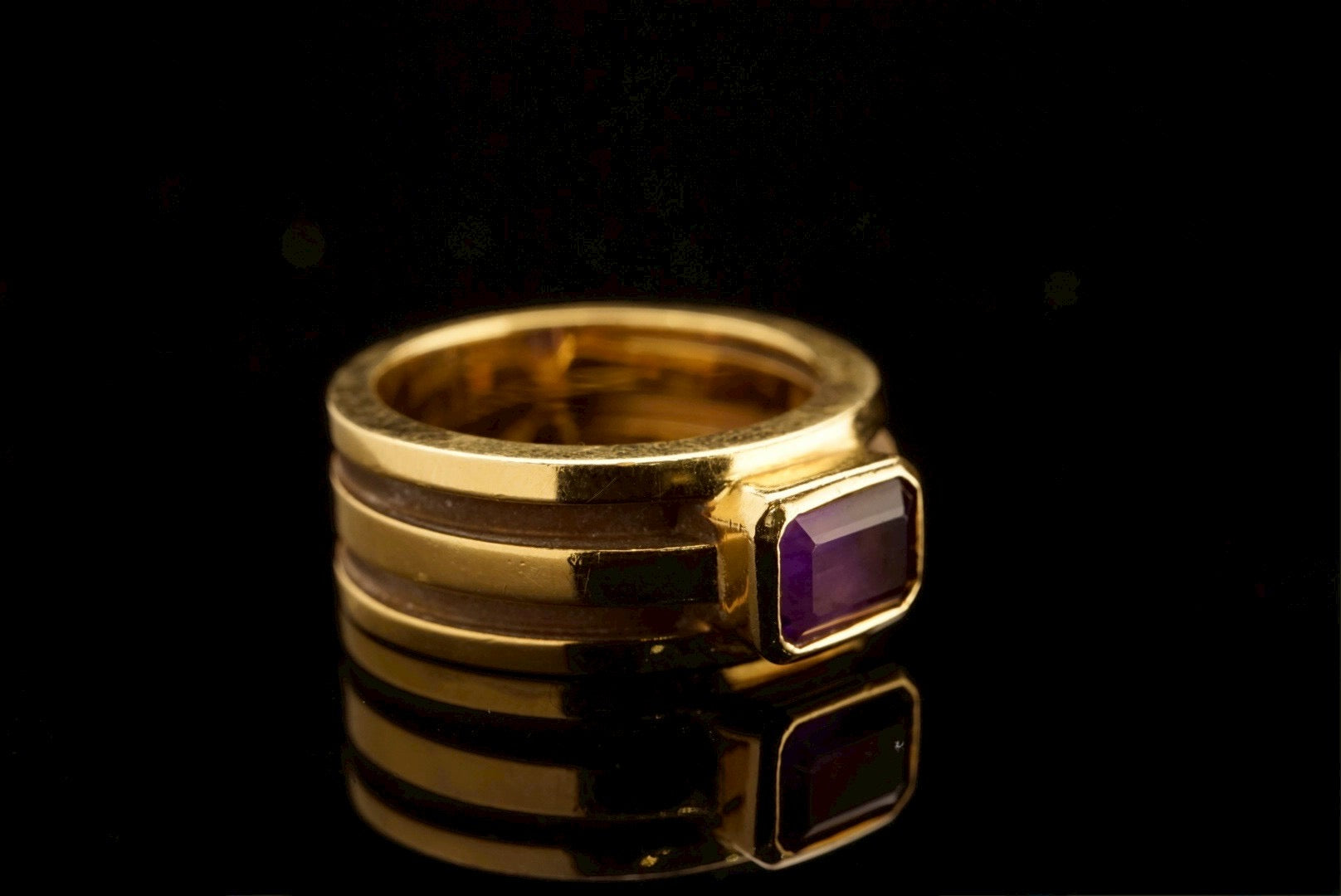 1995 Tiffany Grooved Amethyst Ring