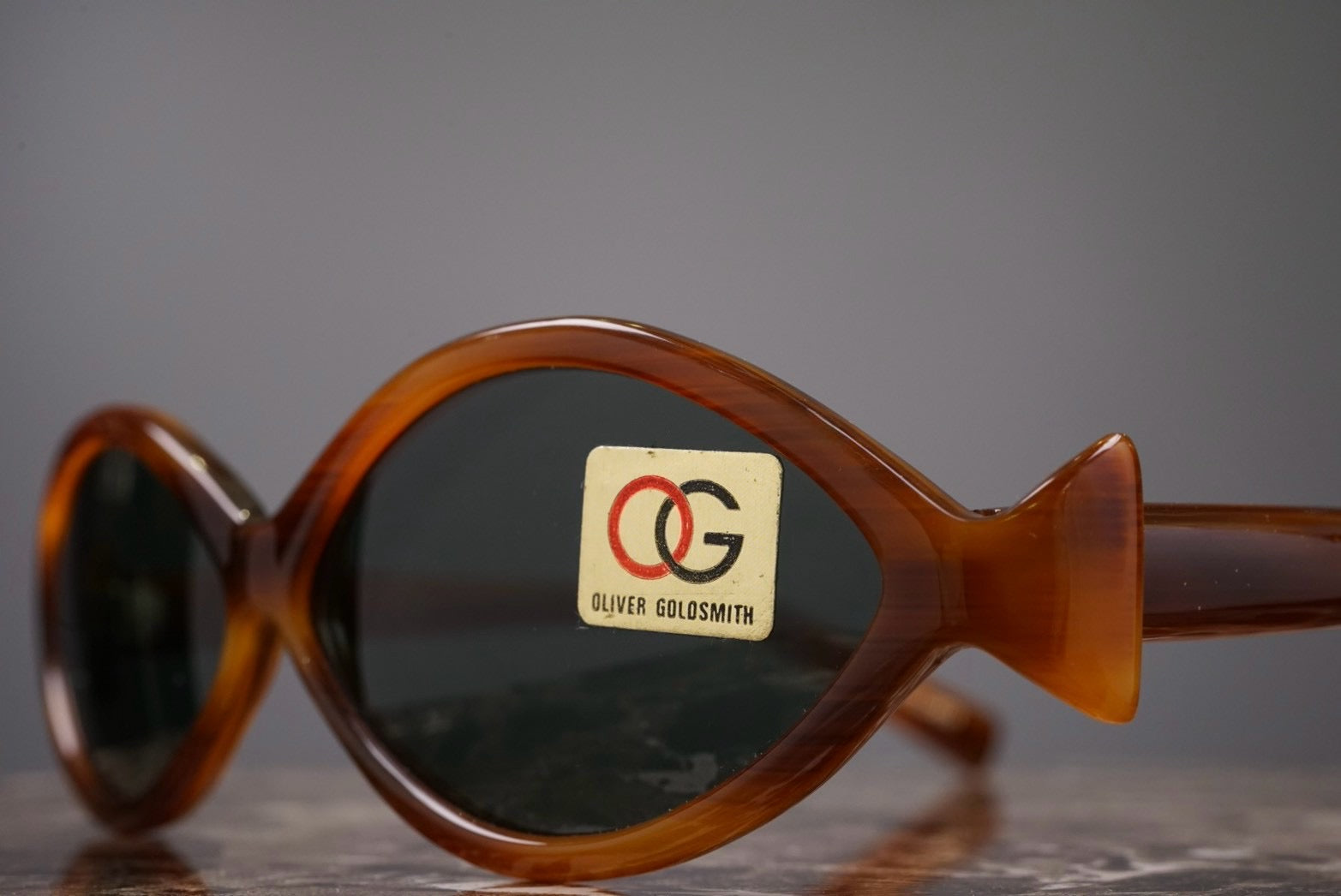 1970s OLIVER GOLDSMITH “GOLD FISH”