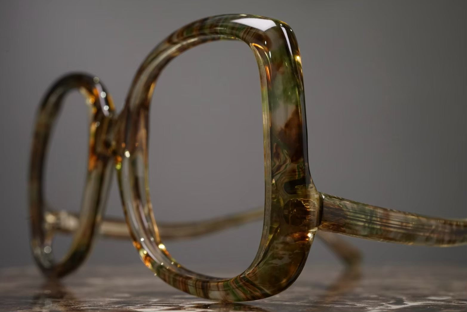 1970s OLIVER GOLDSMITH “CAISA”