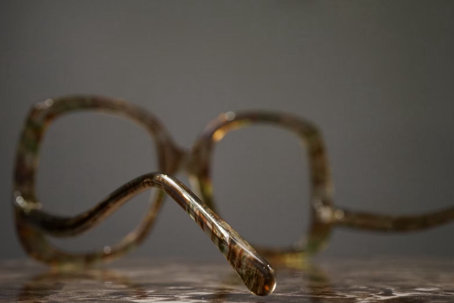 1970s OLIVER GOLDSMITH “CAISA”