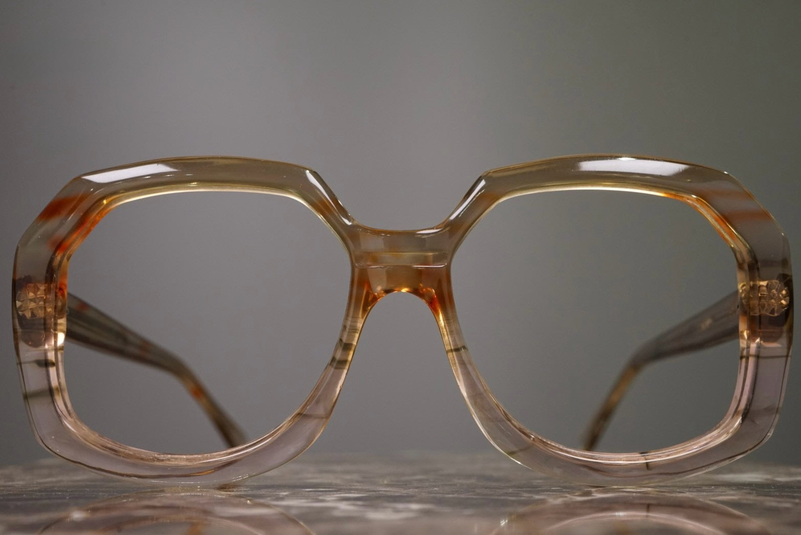 1970s OLIVER GOLDSMITH “SATADAY”