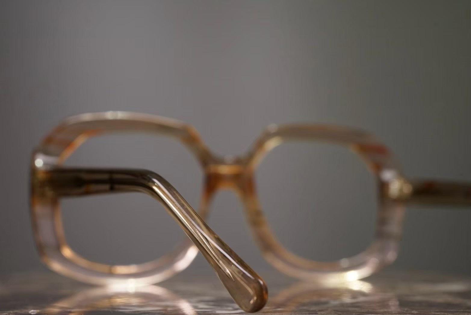1970s OLIVER GOLDSMITH “SATADAY”