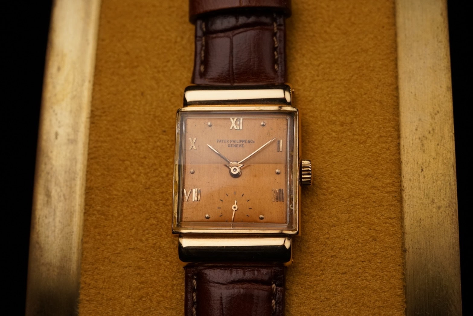 1940s Patek Philippe  "Hooded Lug" Ref.1438