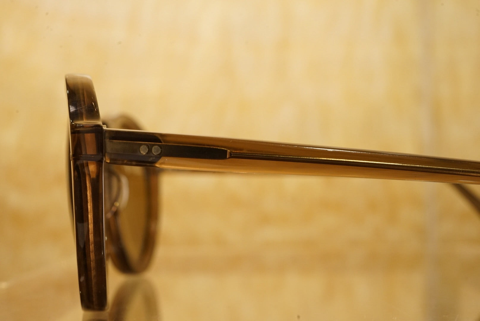 1960s OLIVER GOLDSMITH “CHELSEA”